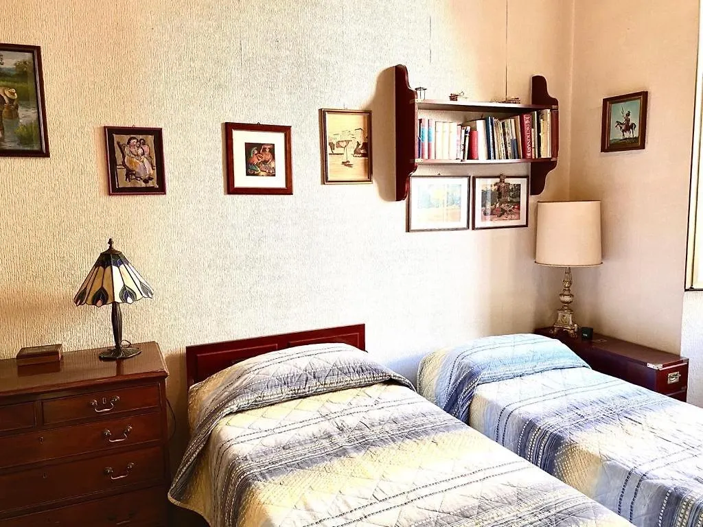 Apartment Traditional Style In The City Center Rome